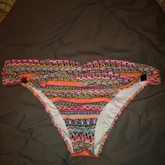 Traded**Victoria Secret bikini bottom - Picture 8 of 8